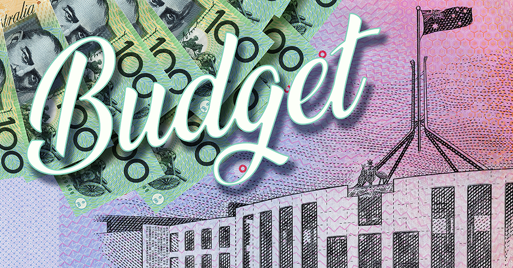 Graphic - zoom in to Parliament House on $5 note, with word Budget written on it.