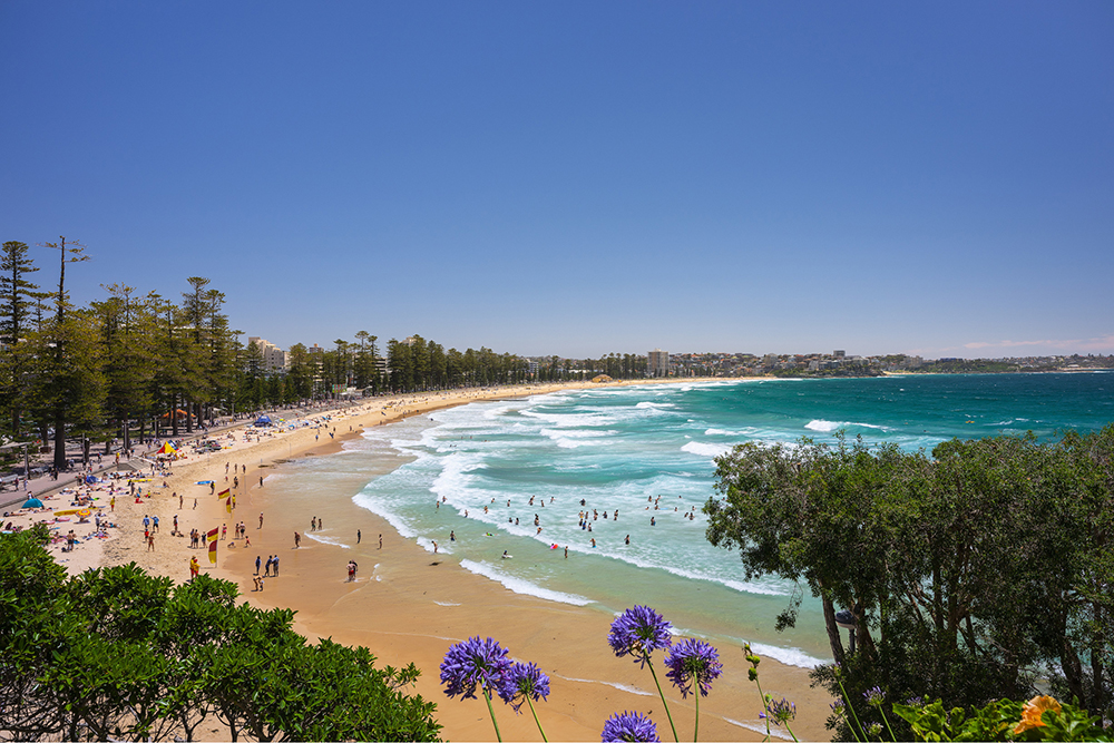 Crowds enjoying a Summer's day at Manly Beach, Manly. Copyright: Destination NSW (used with permission)